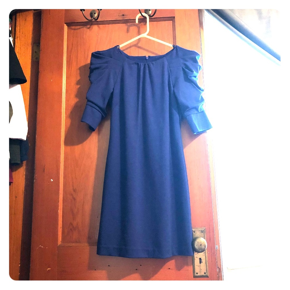 Jessica Simpson unique shoulder dress